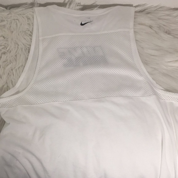 Nike Sport Distort Tank - Picture 4 of 6
